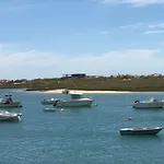 C/ Piscina Próxima Da Villa *