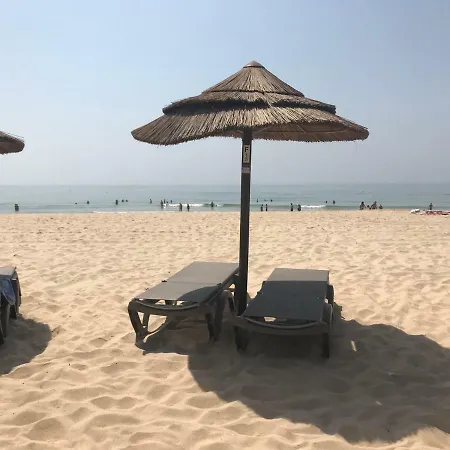 C/ Piscina Proxima Da *