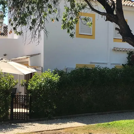 C/ Piscina Proxima Da * Cabanas De Tavira