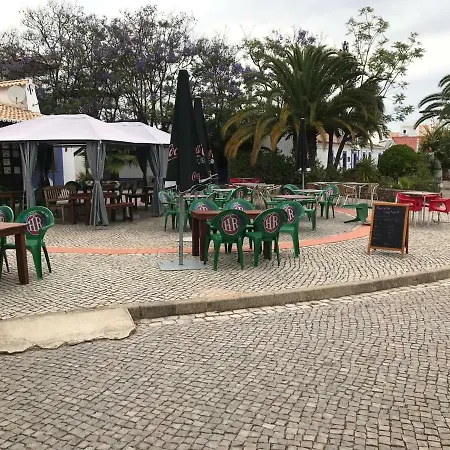 Vila C/ Piscina Proxima Da *