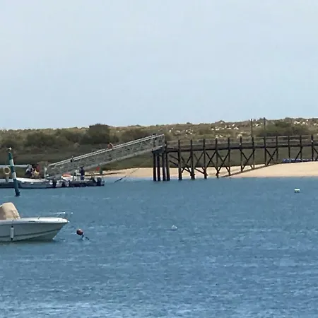 Villa C/ Piscina Proxima Da